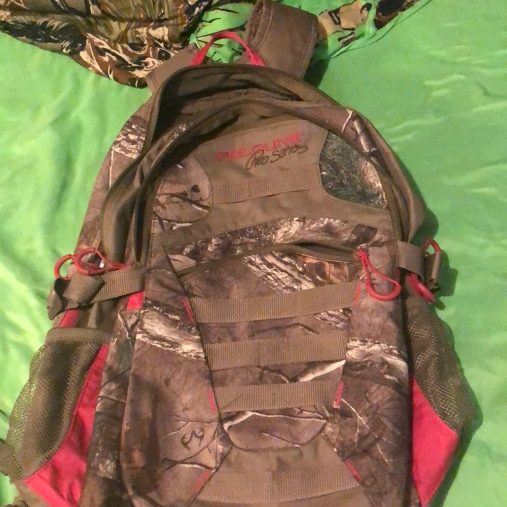 Realtree hiking backpack/realtree hat